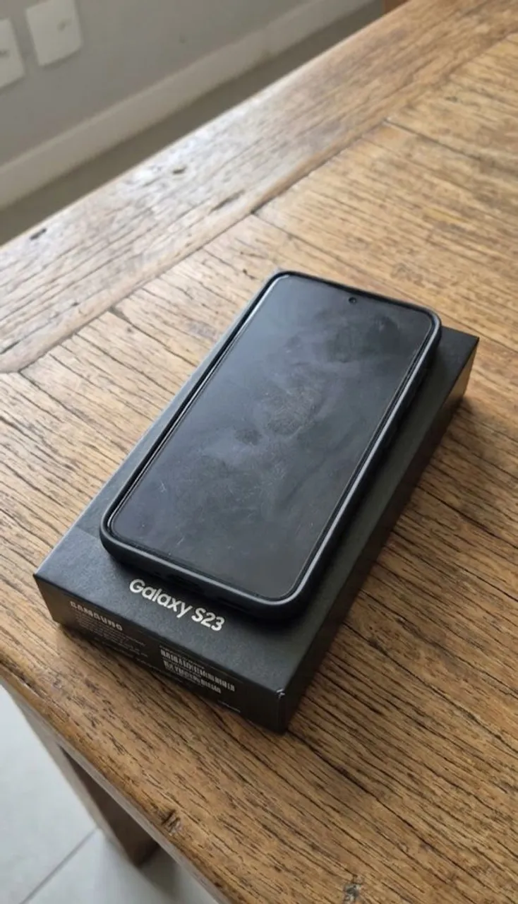 Samsung s23 128gb muito conservado
