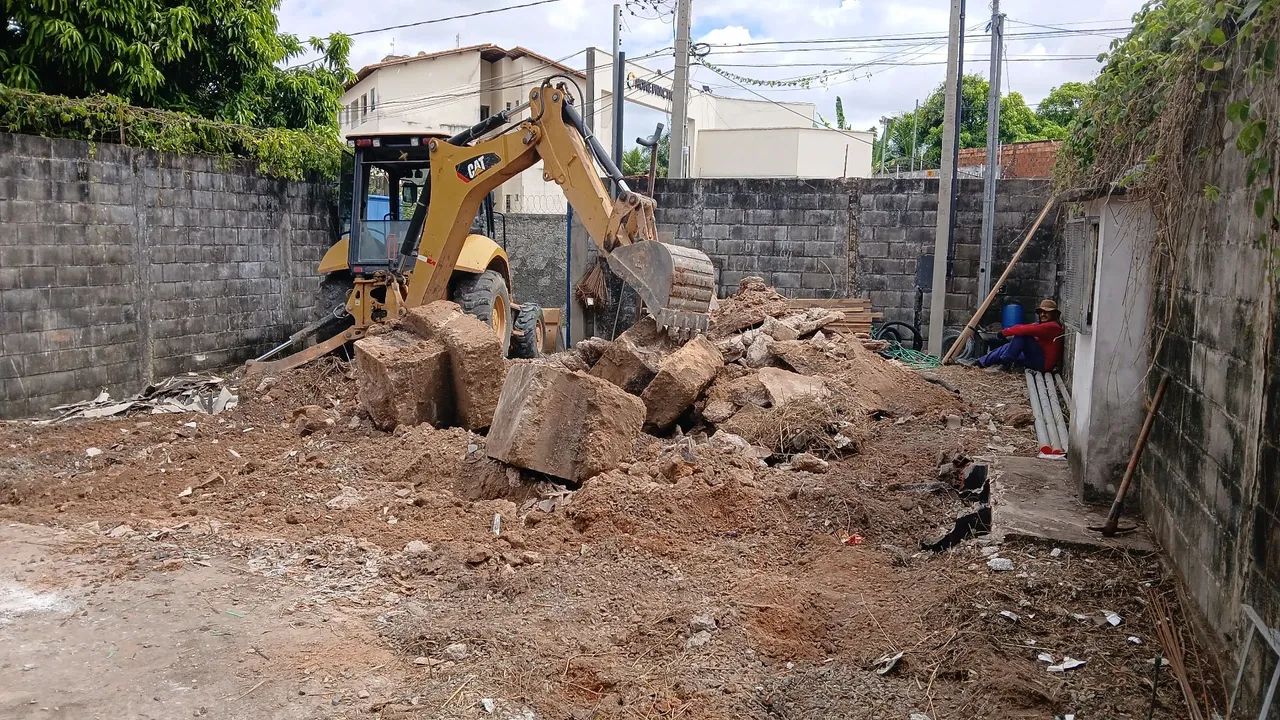 Serviços com retroescavadeira  - Foto 5