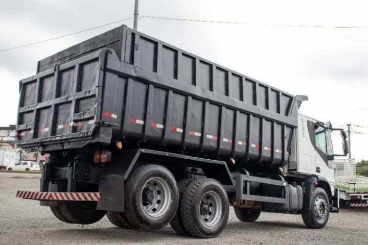 Iveco 240e25 - Foto 5