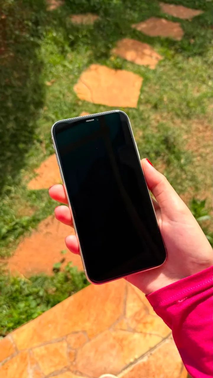 Iphone 11 128GB BRANCO  - Foto 2