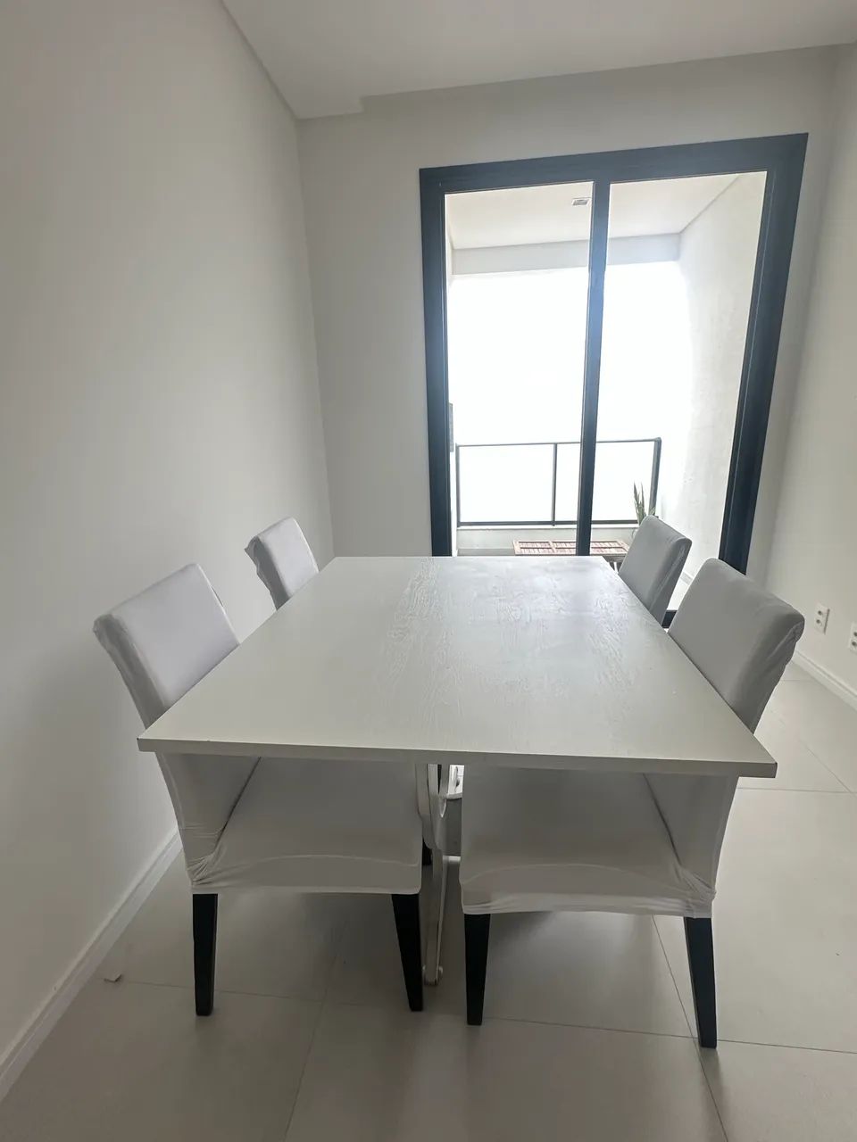 Mesa e Cadeiras Sala de Jantar