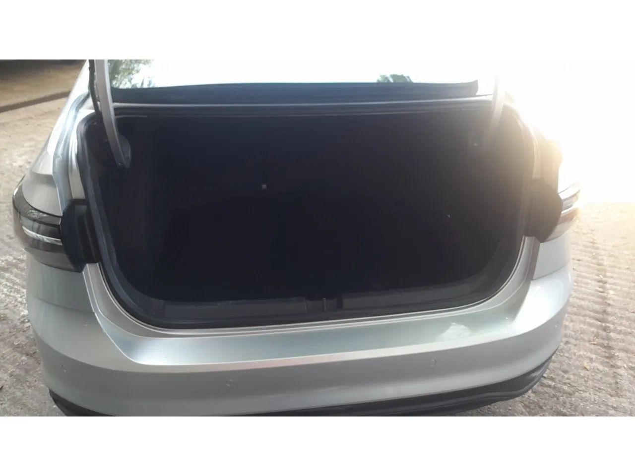 Volkswagen Virtus TSI 1.0 Flex 12V 4p Aut., foto 14 de 16