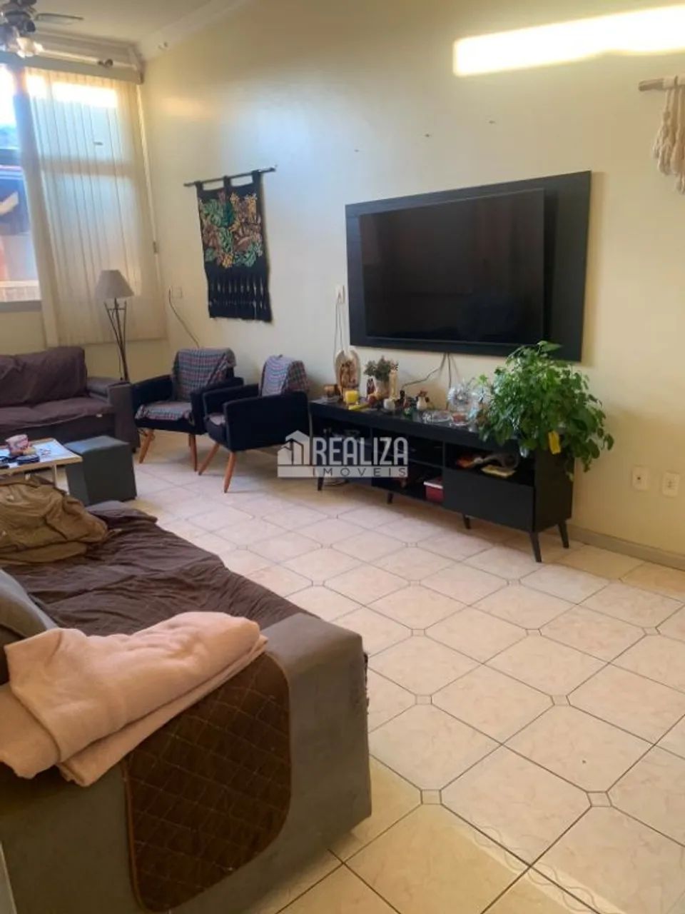 Casa à Venda no Centro de Igarapava com 2 Dormitórios e Escritório - Foto 2