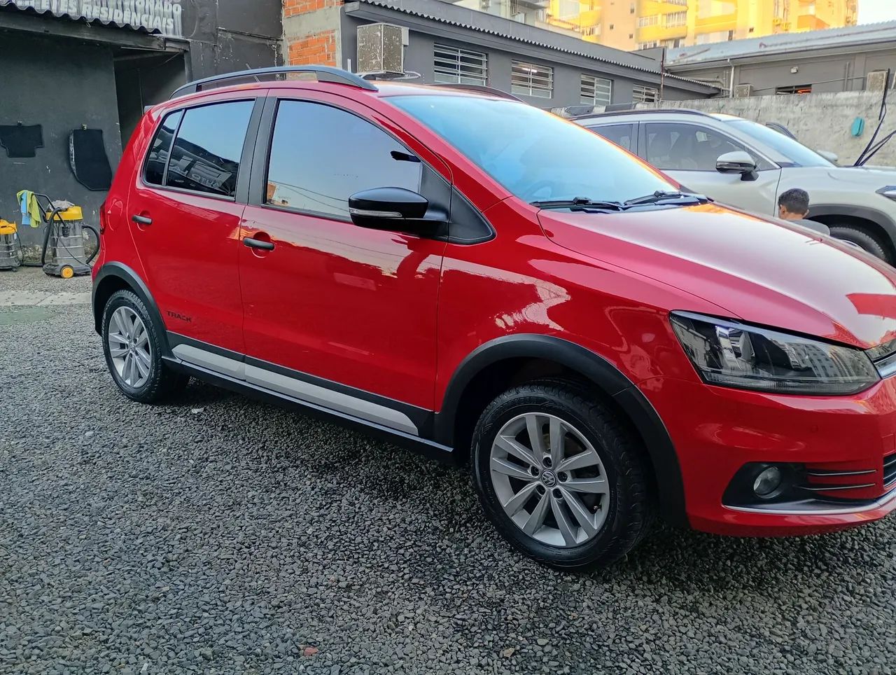Volkswagen Fox Track 1.0 Flex 12V 5P 2017