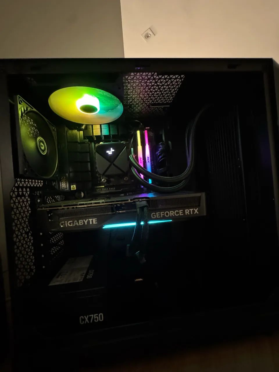 PC Gamer  ? Ryzen 7 9800X3D + RTX 5070 Ti - Foto 4