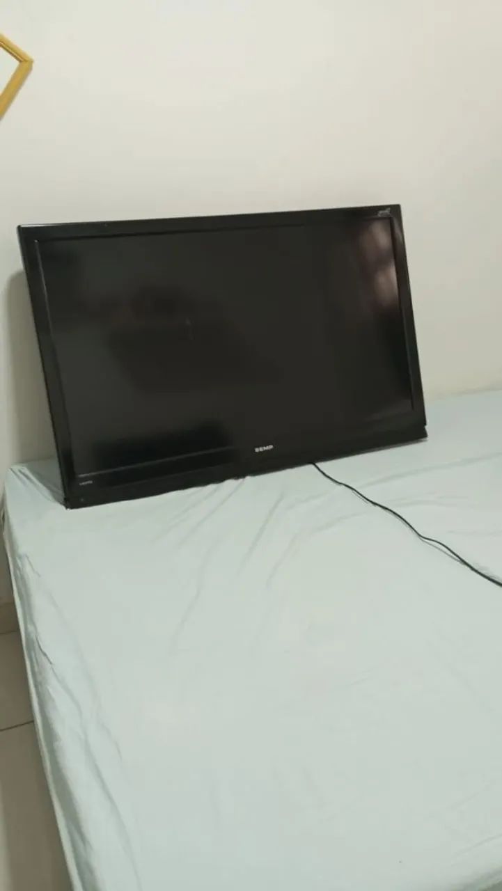 TV modelo antigo 