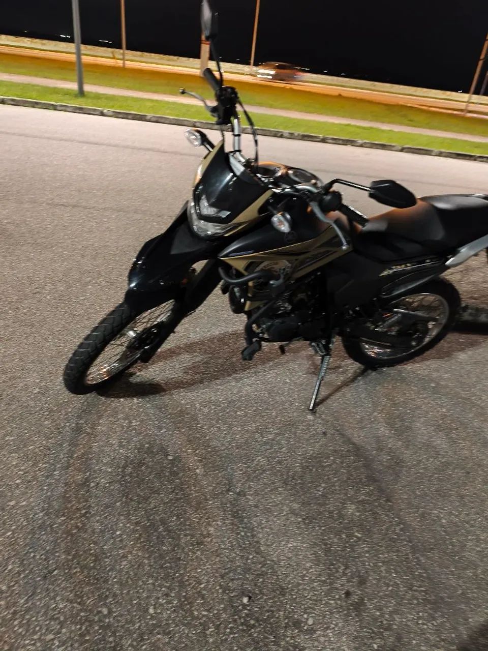 Xtz 250 lander apenas 16 mil km - Foto 2