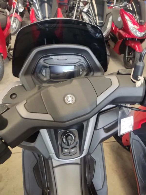 Yamaha NMax 160 cc  - Foto 5