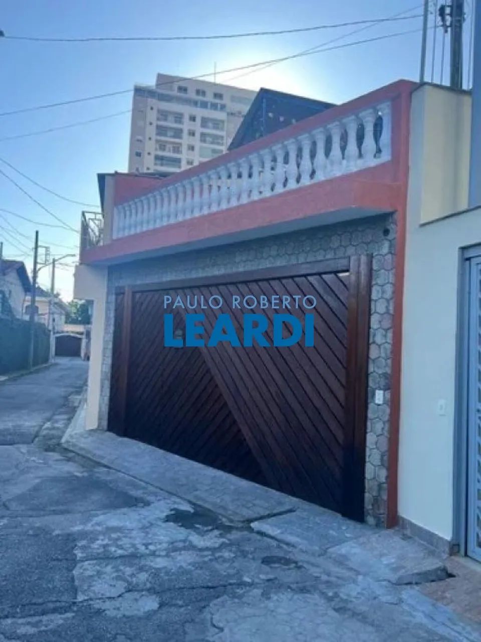 CASA ASSOBRADADA - MORUMBI - SP