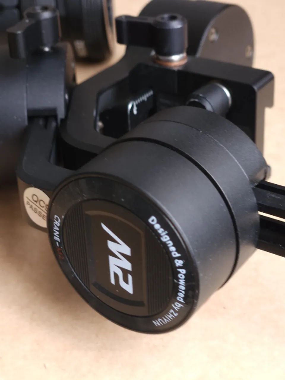 Gimbal Zhiyun Crane M2 (+ Bolsa, Tripé, Mount, Engate e Caixa