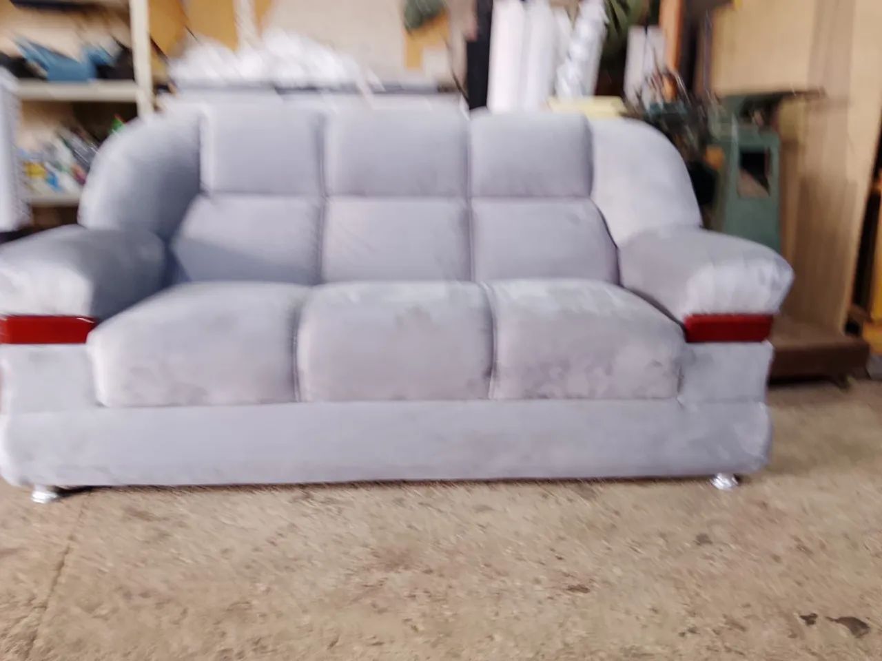 Vendo sofá 3 lugares