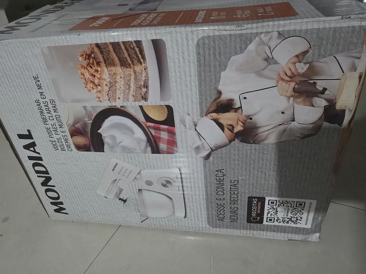 Batedeira mondial 700w 12 veloc NOVA - Foto 2
