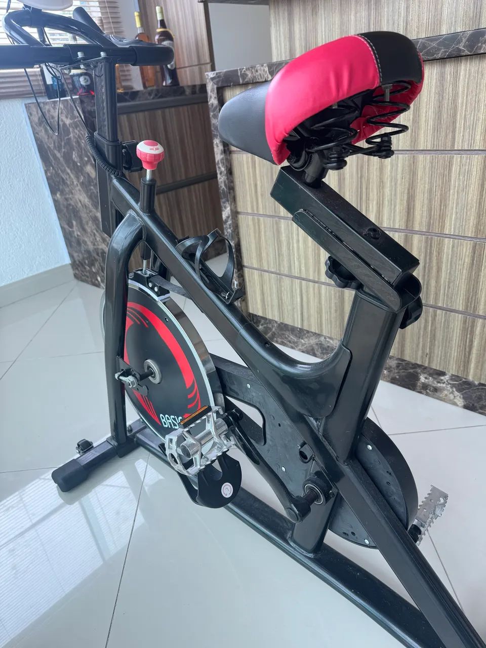 Bicicleta Spinning Basic Fitness - Excelente Estado - Foto 2