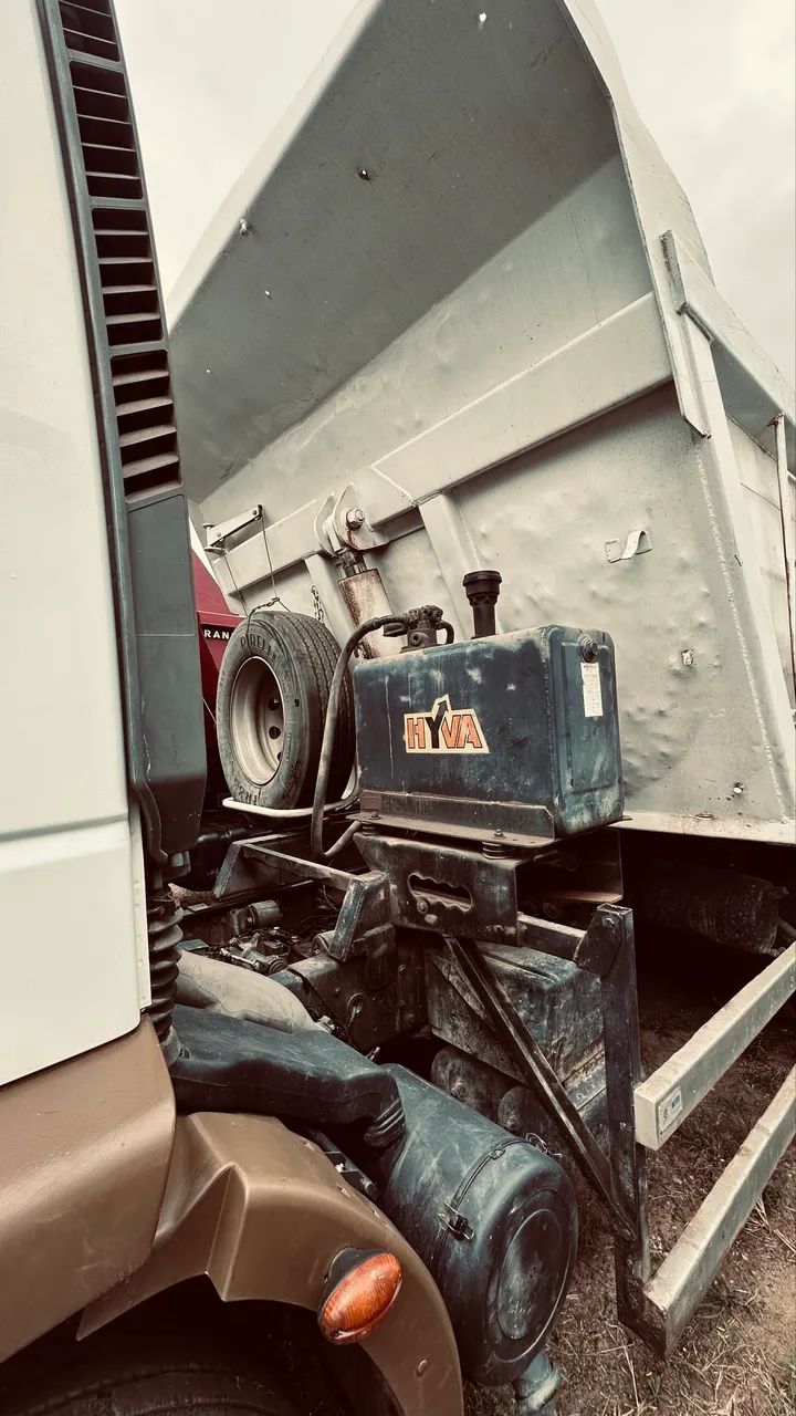 IVECO TECTOR 260E30 - CAÇAMBA BASCULANTE GRIMALDI 12 m³  - Foto 3