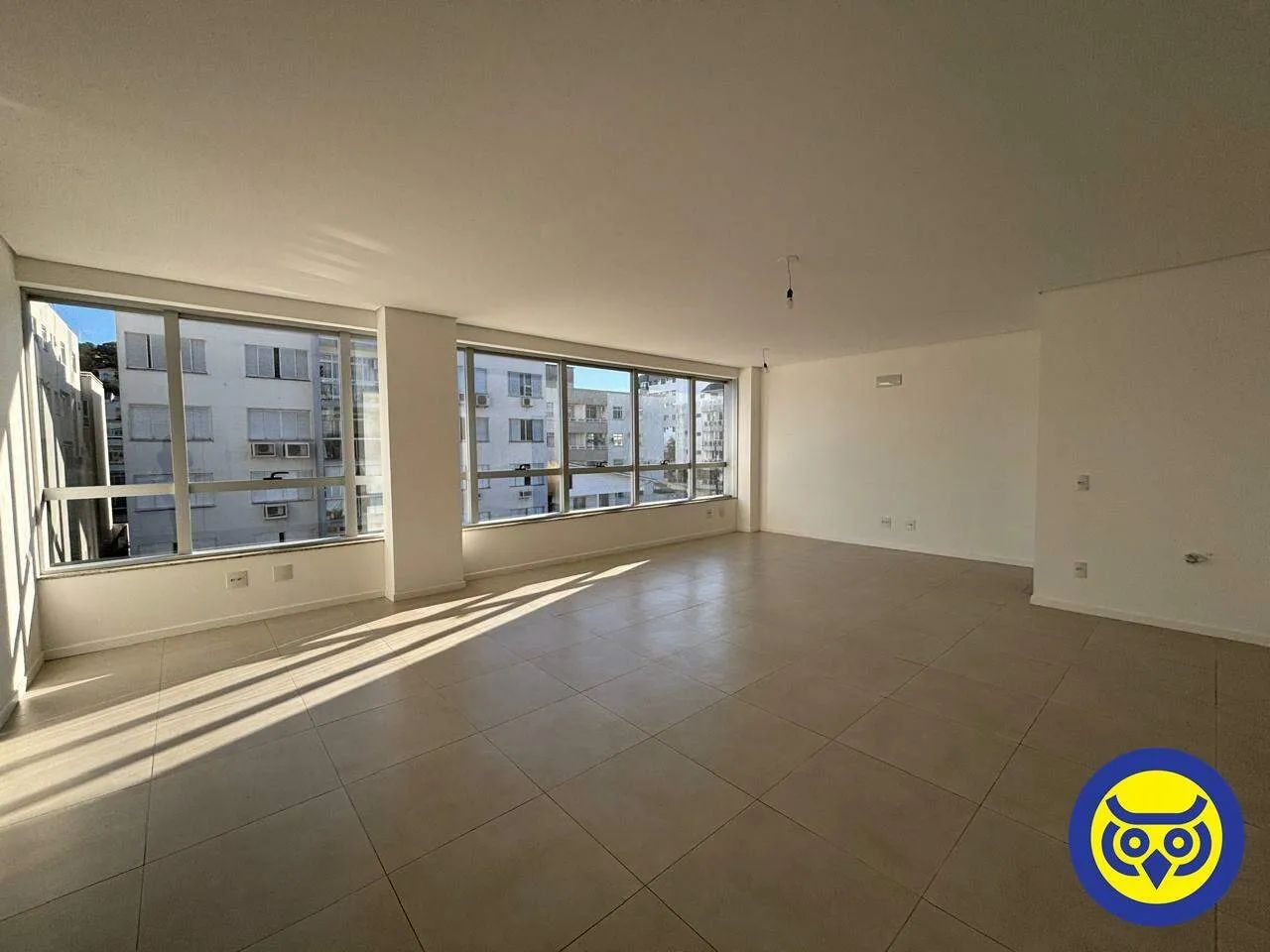 Sala comercial para locação em Coqueiros  1 vaga de garagem - Foto 3