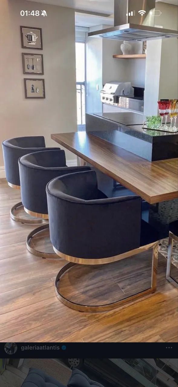 Cadeiras veludo com inox dourado - Foto 2