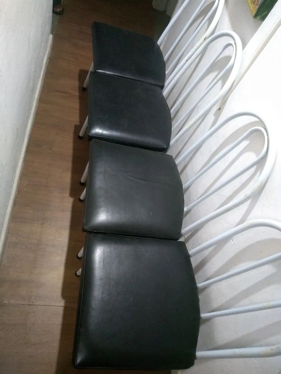 Conjunto Cadeiras para cozinha todas acolchoadas .. - Foto 2
