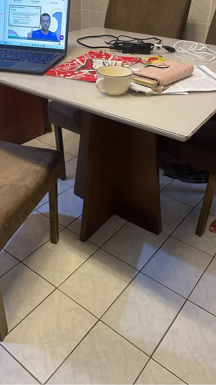 Vende-se mesa com cadeiras  - Foto 2