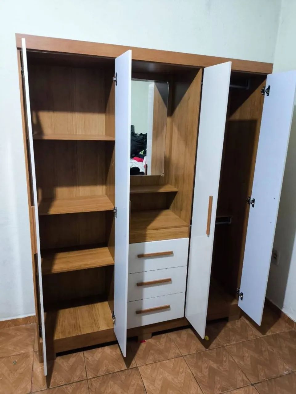 Guarda roupas novos  - Foto 2