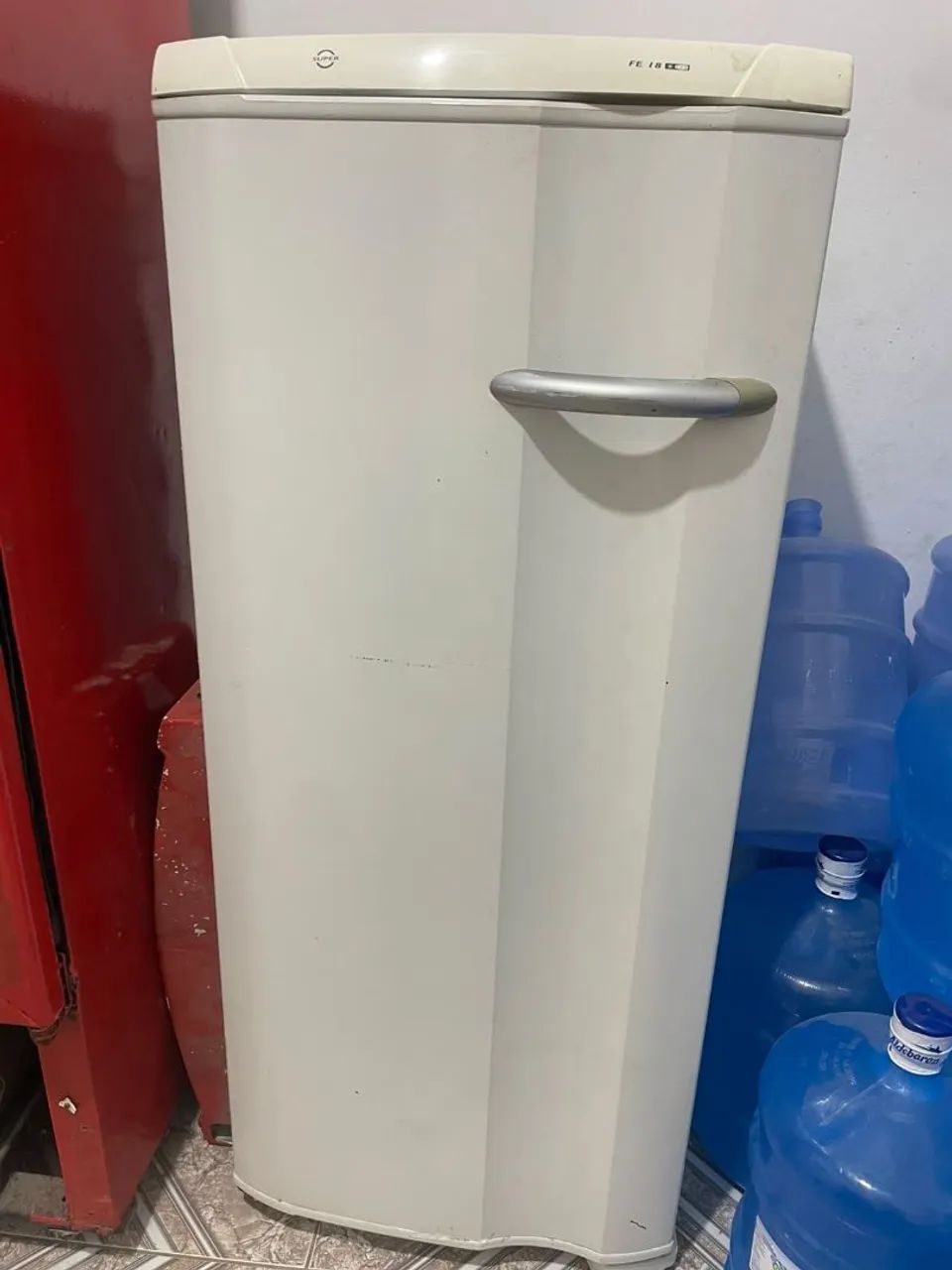Freezer Vertical Electrolux FE18