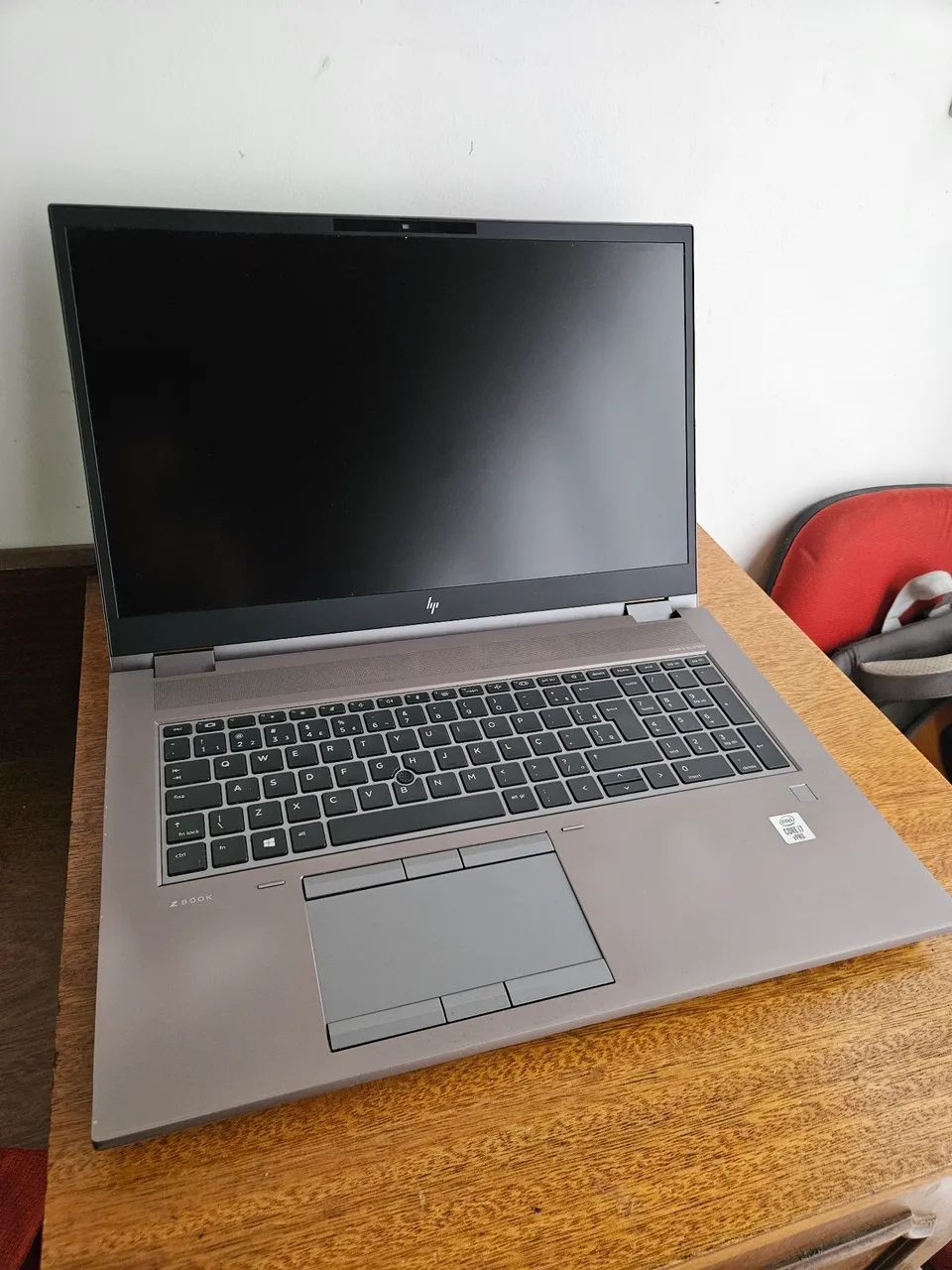 Notebook HP Zbook com i7 10850H, 32gb e rtx 3000 - Notebooks