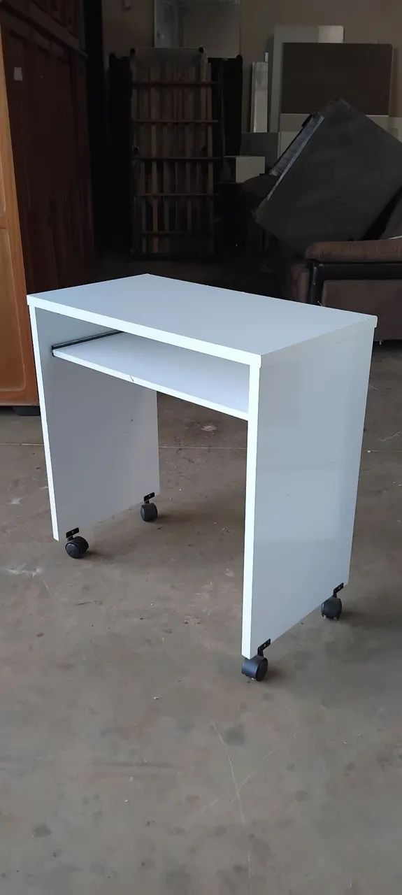 Mesa escrivaninha USADA ENTREGA dentro de Uberlândia MG,