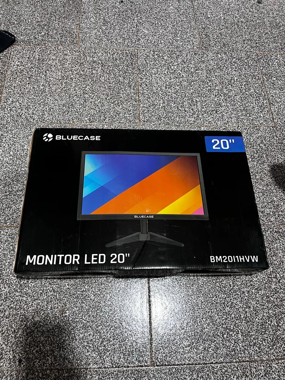Vendo dois monitores 20 polegadas