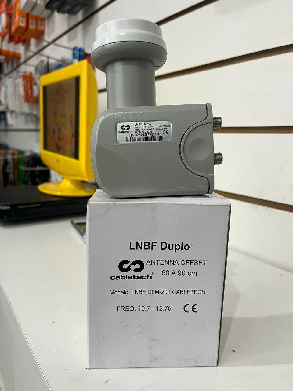 LNBF Duplo Universal da marca CableTech (modelo DLM-201) antena  - Foto 2