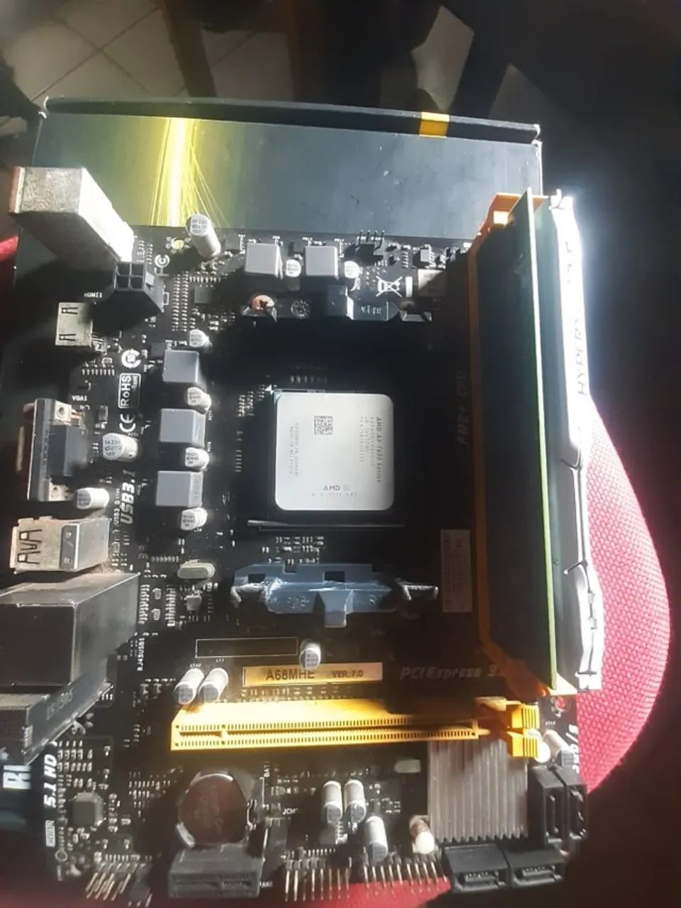 placa mae e processador amd a8 -7600 + memoria dd3 + 8GB memoria ram - Foto 3