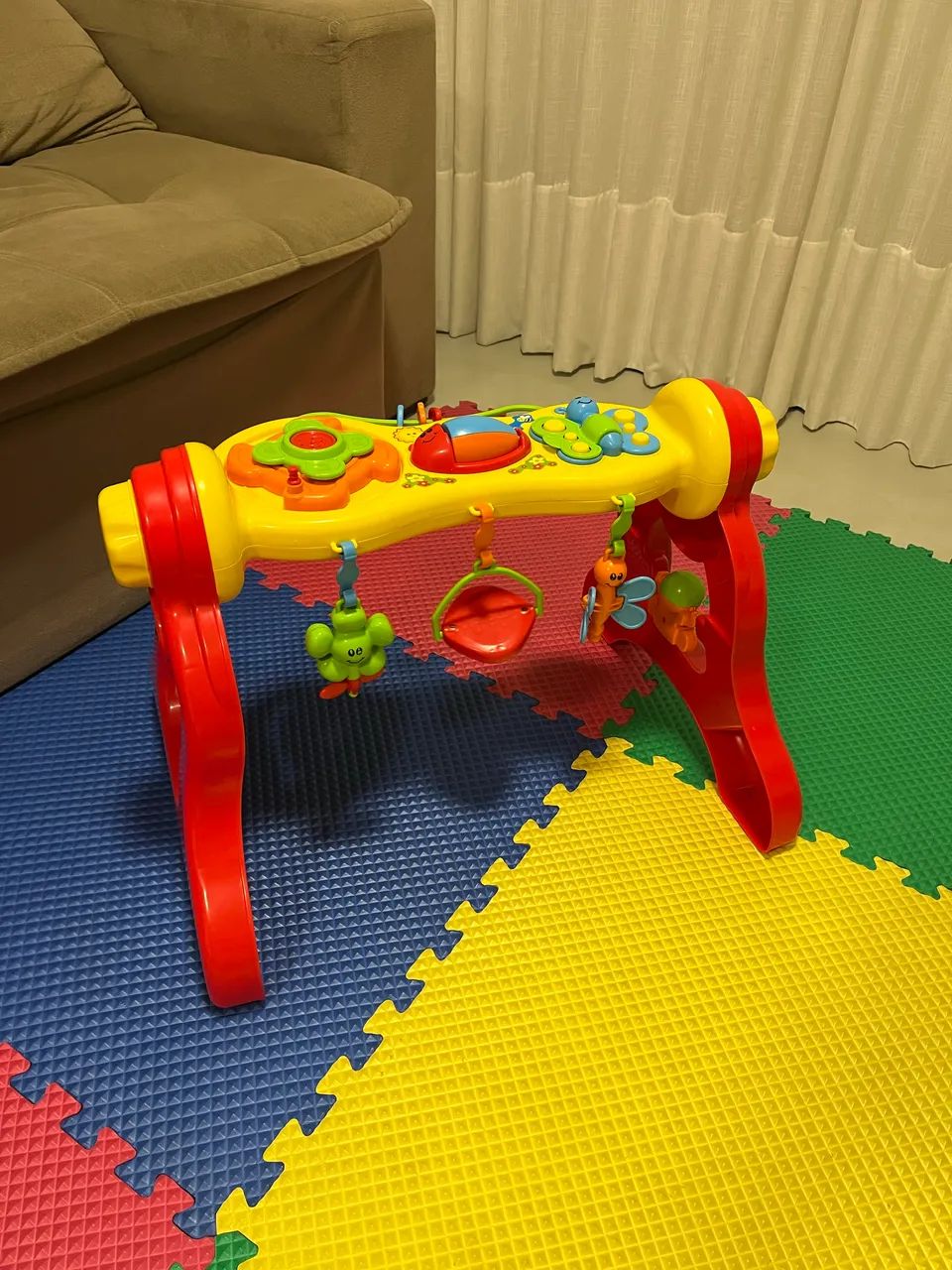 Mobile de atividades bebê 