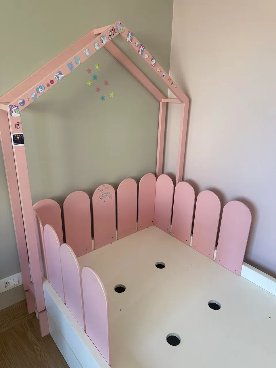     Cama Infantil Casinha com Proteção e Cama Auxiliar - Foto 2