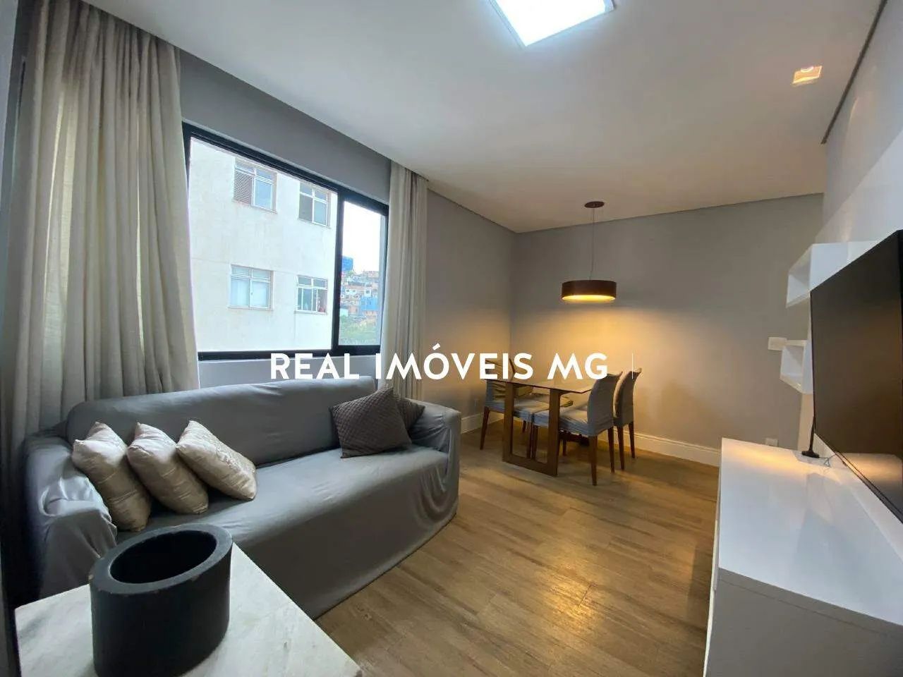 Apartamento mobiliado com 2 quartos no Sion