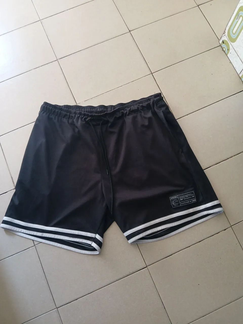 SHORT PRETO 
