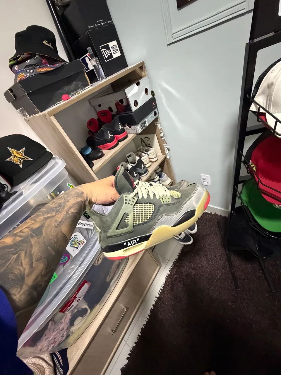 OFF White x Jordan 4 Bred SIZE 40BR
