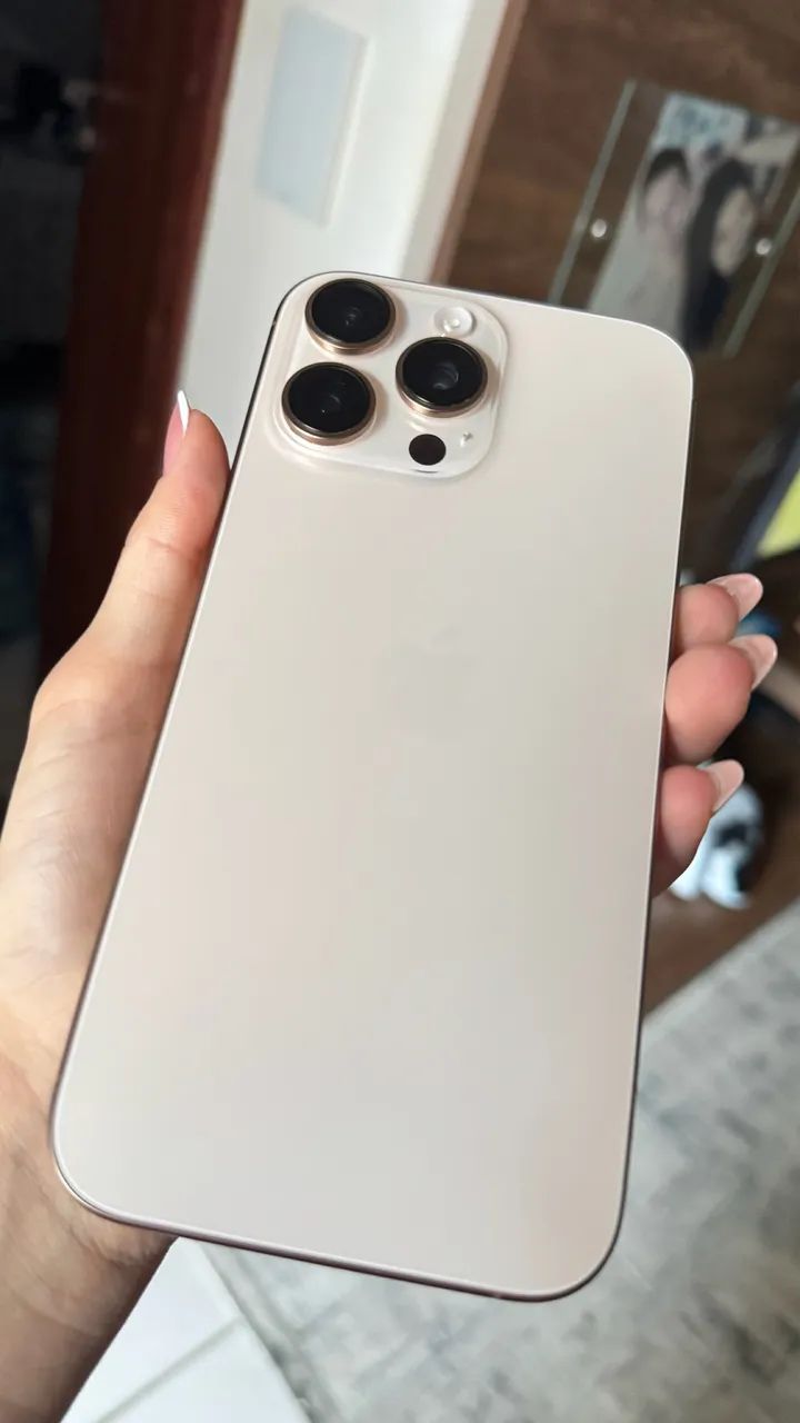 Iphone 16 pro max - Foto 2