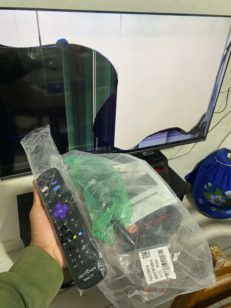Vendo tv 43 polegadas roku com defeito, preço a negociar!!! - Foto 4