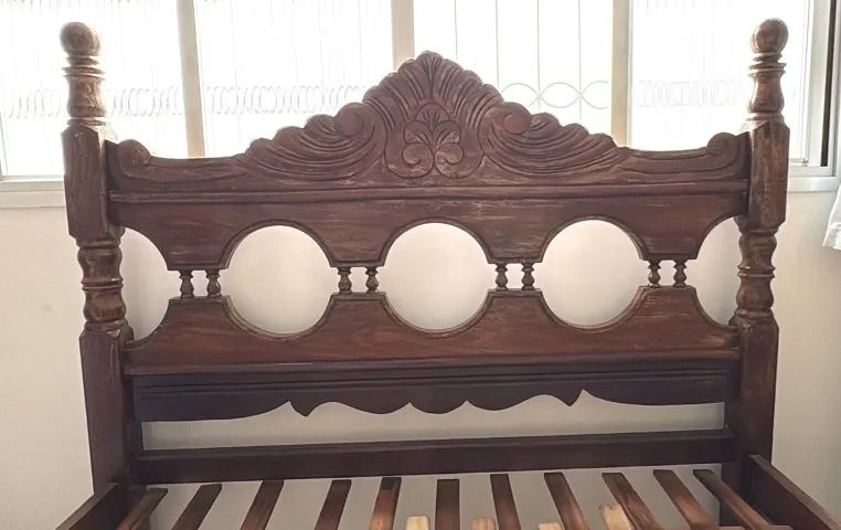 CAMA DE CASAL MADEIRA MACIÇA - Foto 3
