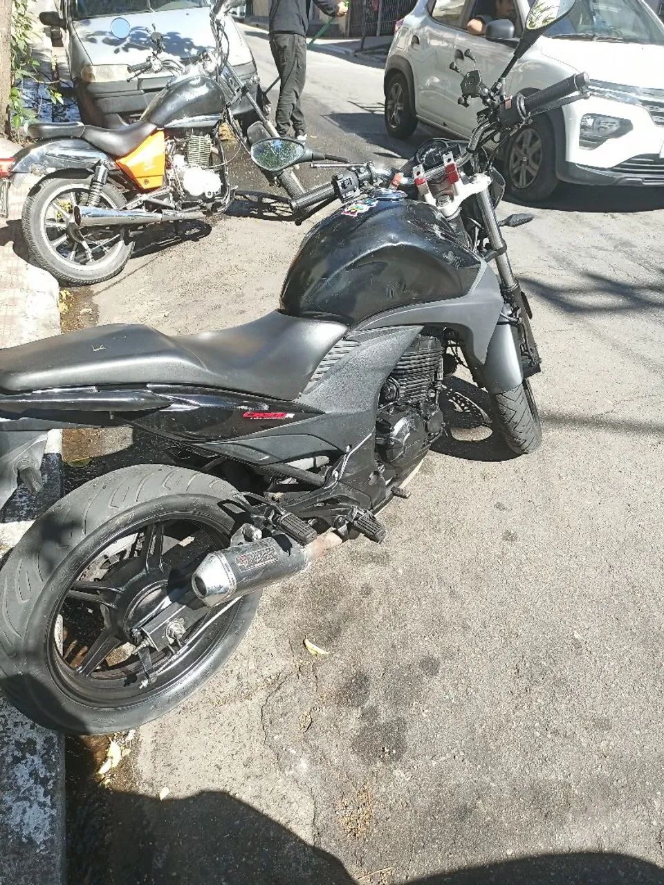 CB 300R 2011 - Foto 2