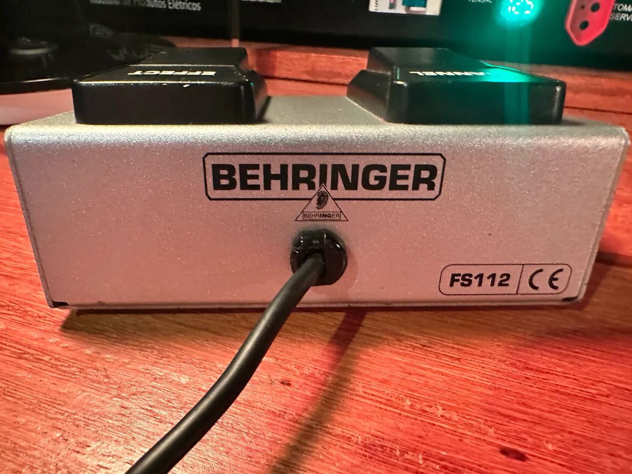 Pedal Footswitch Behringer - Foto 3