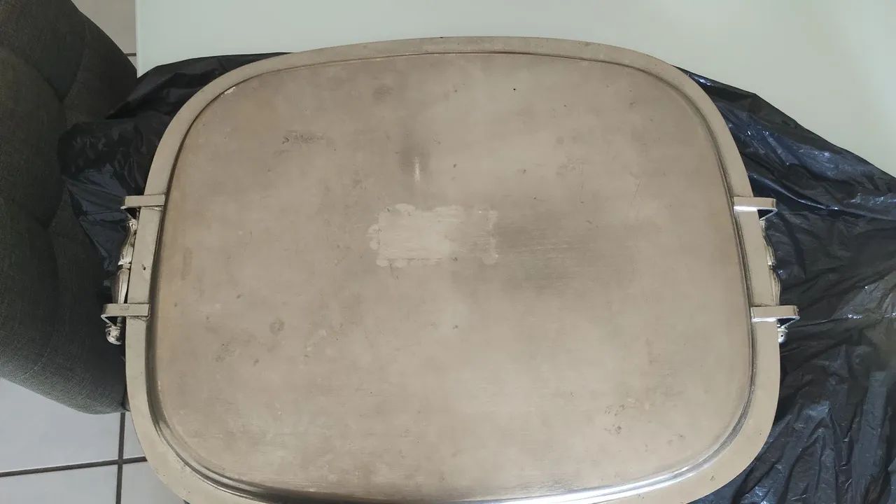 Bandeja relíquia tem mais de 100 anos - Foto 2