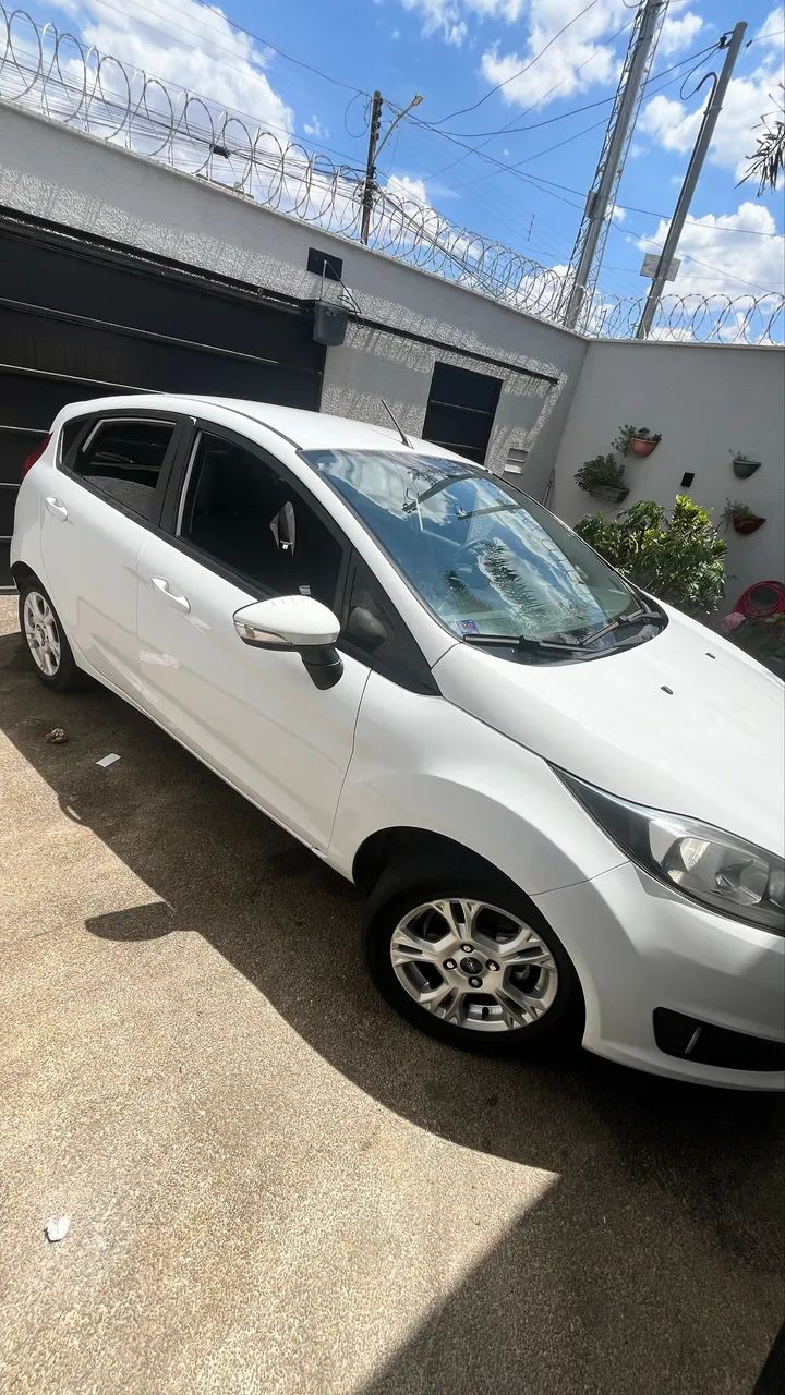 Ford Fiesta Fiesta 1.6 16V Flex Mec. 5p 2016