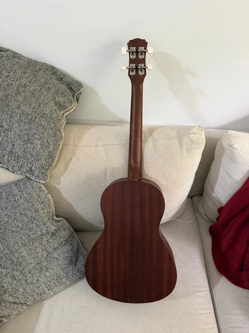 Ukulele Kalani Baritono (Acompanha capa) - Foto 3