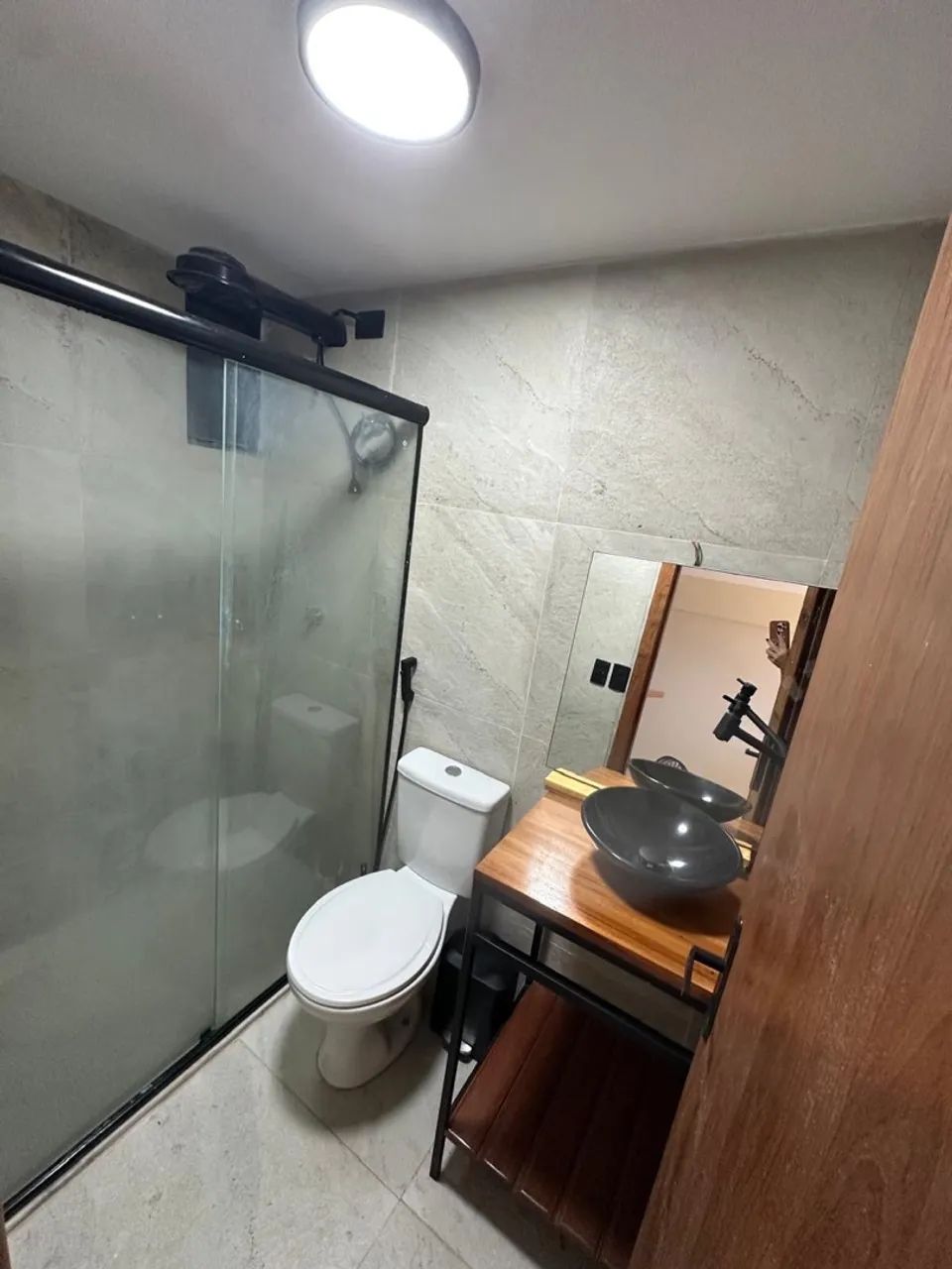 APARTAMENTO TOTALMENTE MOBILIADO! - Foto 3