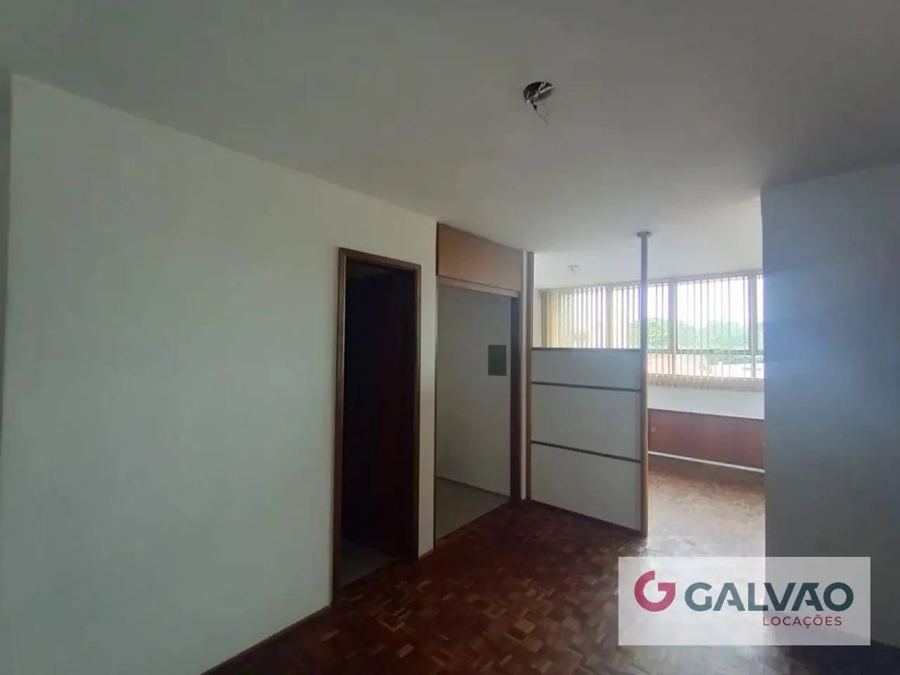 Sala/Conjunto Comercial no Centro Cívico de 82,00 m² - 07690.006-GL - Foto 5