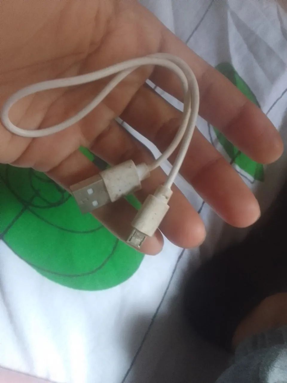 Cabo v8 pequeno
