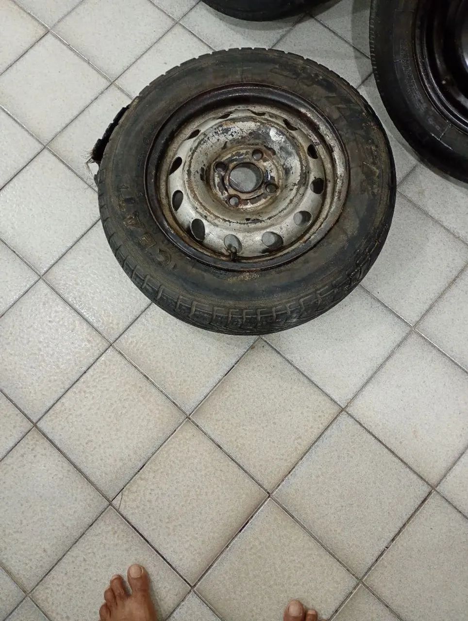 Vendo esses pneus ? - Foto 3