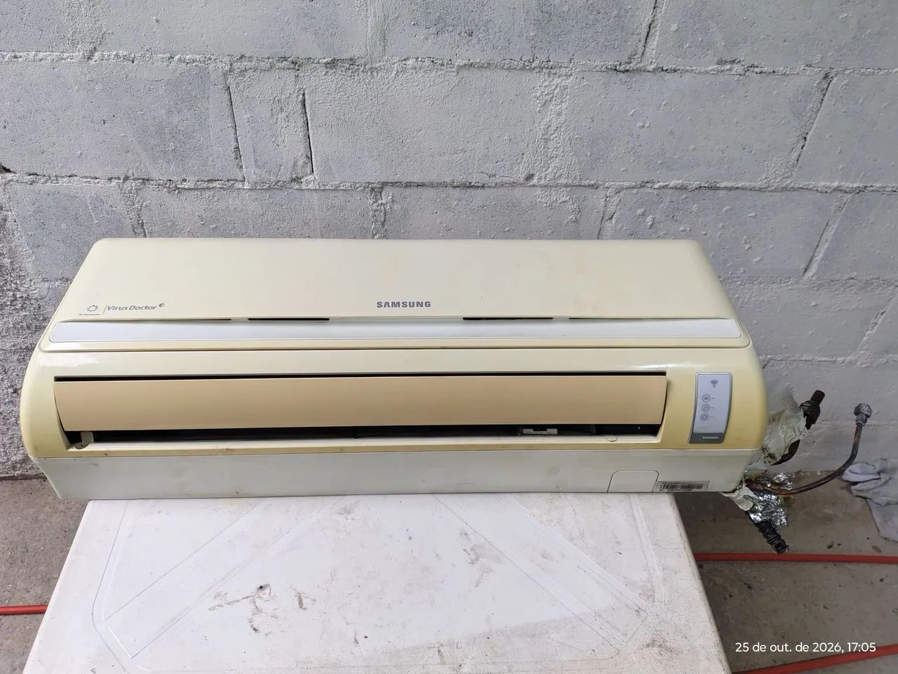 Ar condicionado split 1200 BTUs 220v