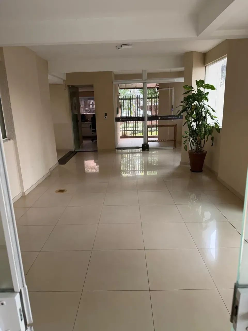 Edifício Royal Park - Maringá - PR - Foto 2
