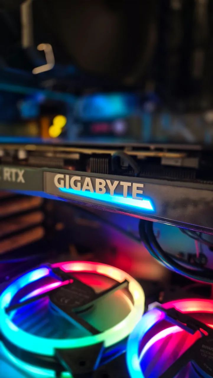 PC gamer Ryzen 5 5600 / RTX 3070 / 16gb / NVMe 512gb