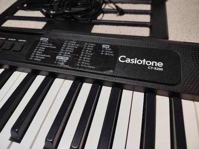 teclado CTS 200